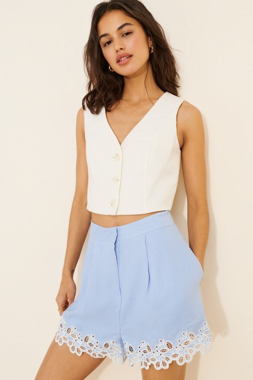 ASTR The Label Kiya Linen Short Light Blue Size Medium